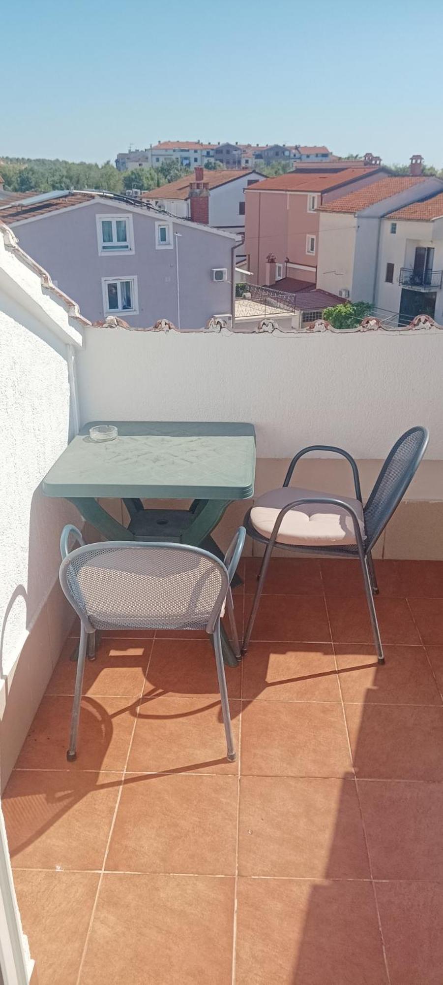 Benjamin Apartment *